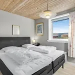 2 Bedroom Cozy In