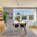 2 Bedroom Cozy In * Skagen
